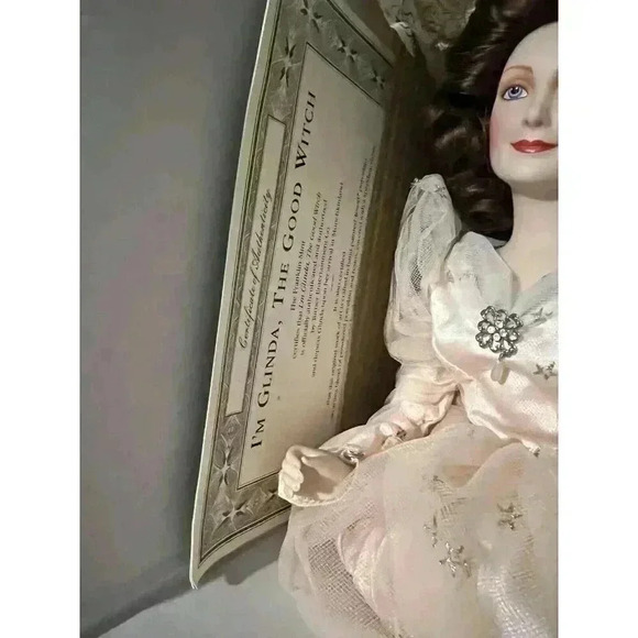 Franklin Mint Heirloom Glinda Porcelian Doll Wizard Of Oz With Papers - Picture 6 of 6